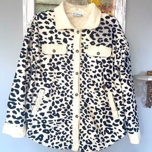 Women’s Elings Button Front Boho Cow Print Jacket/Top Large